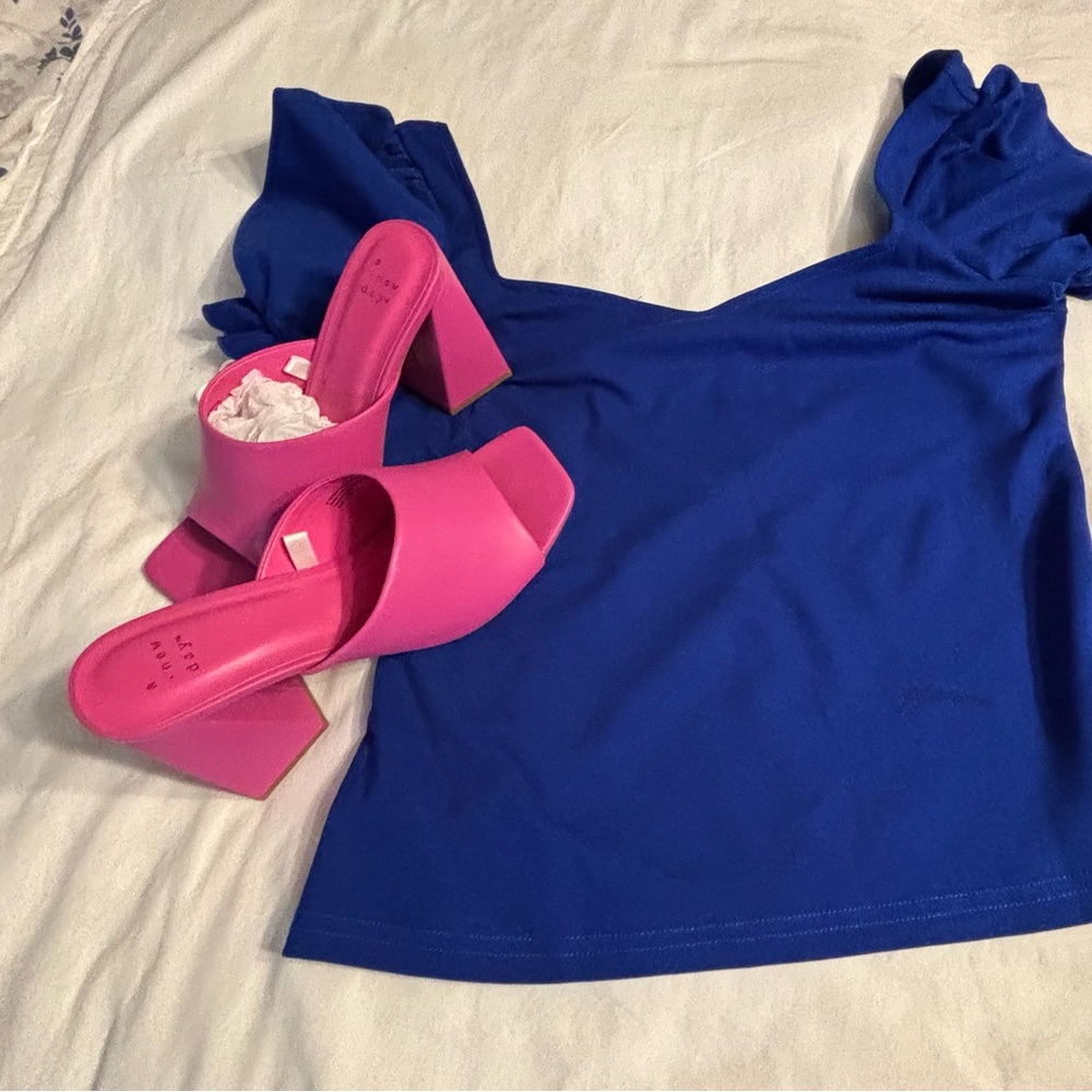 SHEIN Vibrant Blue Apparel